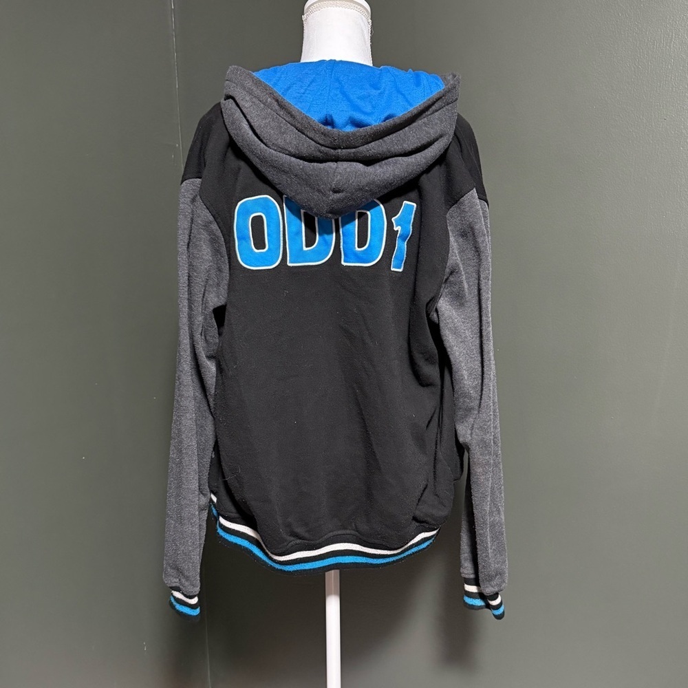 TheOdd1sOut Varsity Hoodie Jacket
Size Small Wear Your Seat Belt Cartoon - Picture 4 of 6
